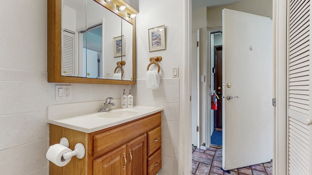 Photo of Bathroom in Ualapue