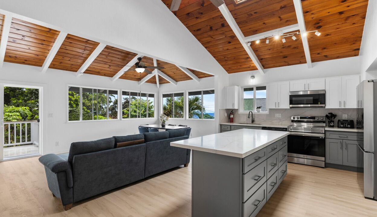 Photo of Kitchen in Kona Palisades