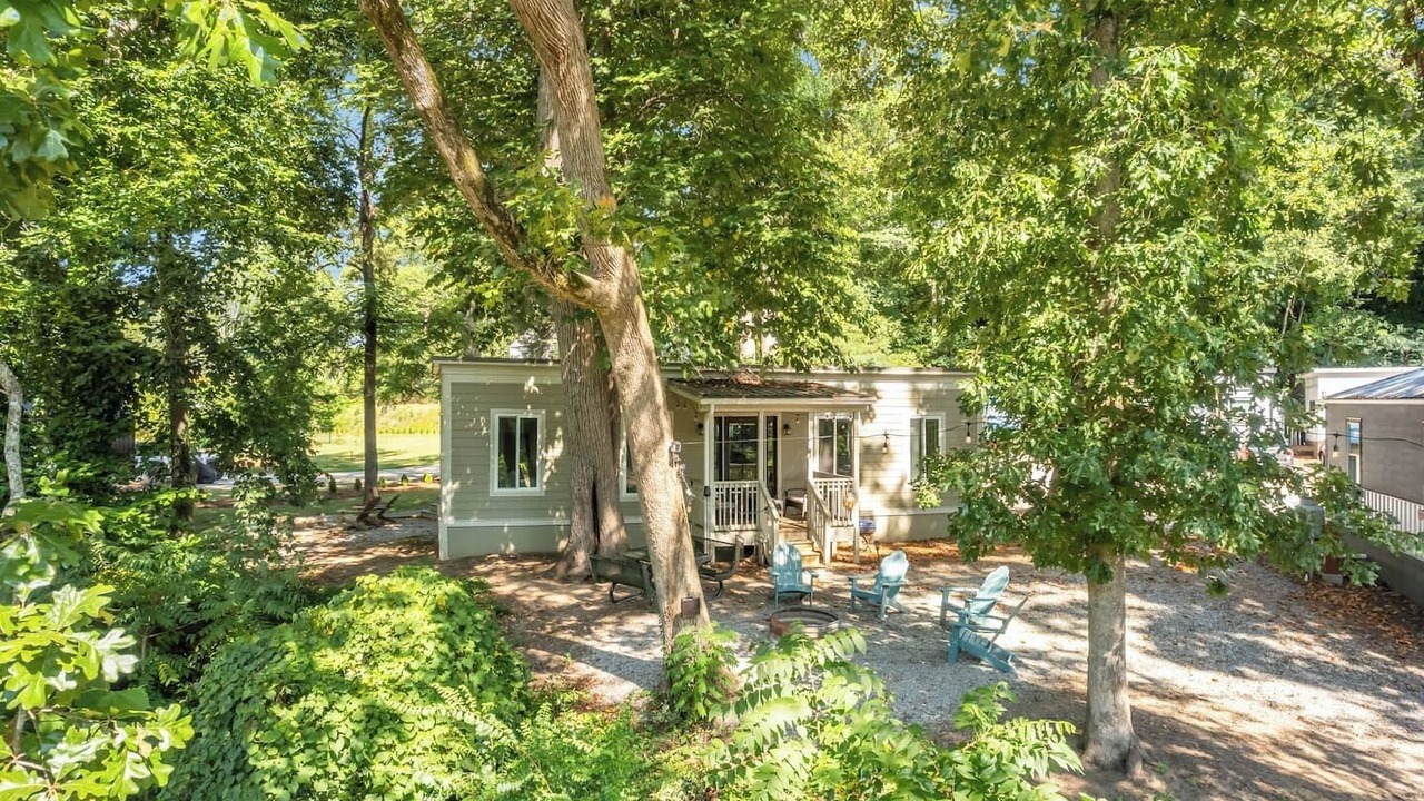 Photo of Outdoor in Greenville