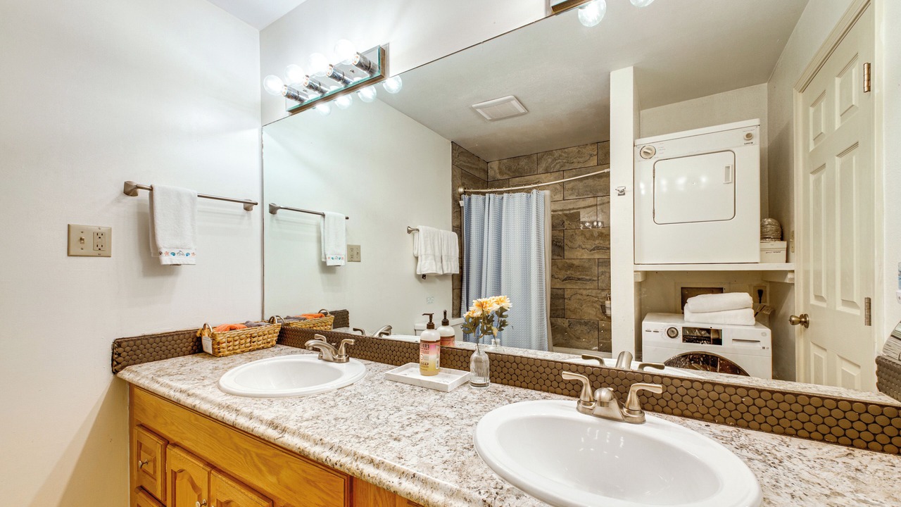 Photo of Bathroom in Nawiliwili