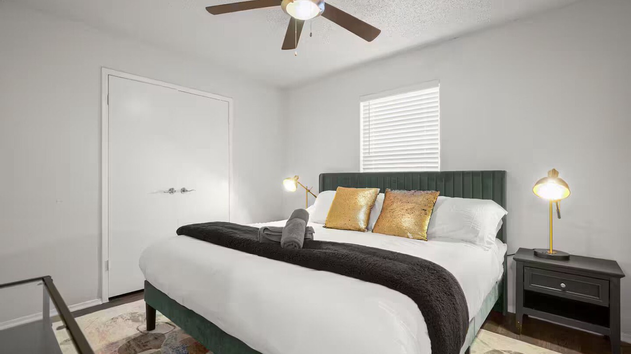 Photo of Bedroom in Zilker