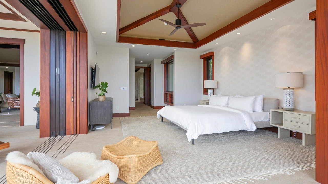 Photo of Bedroom in Kaupulehu