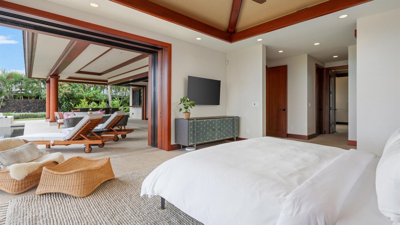 Photo of Bedroom in Kaupulehu