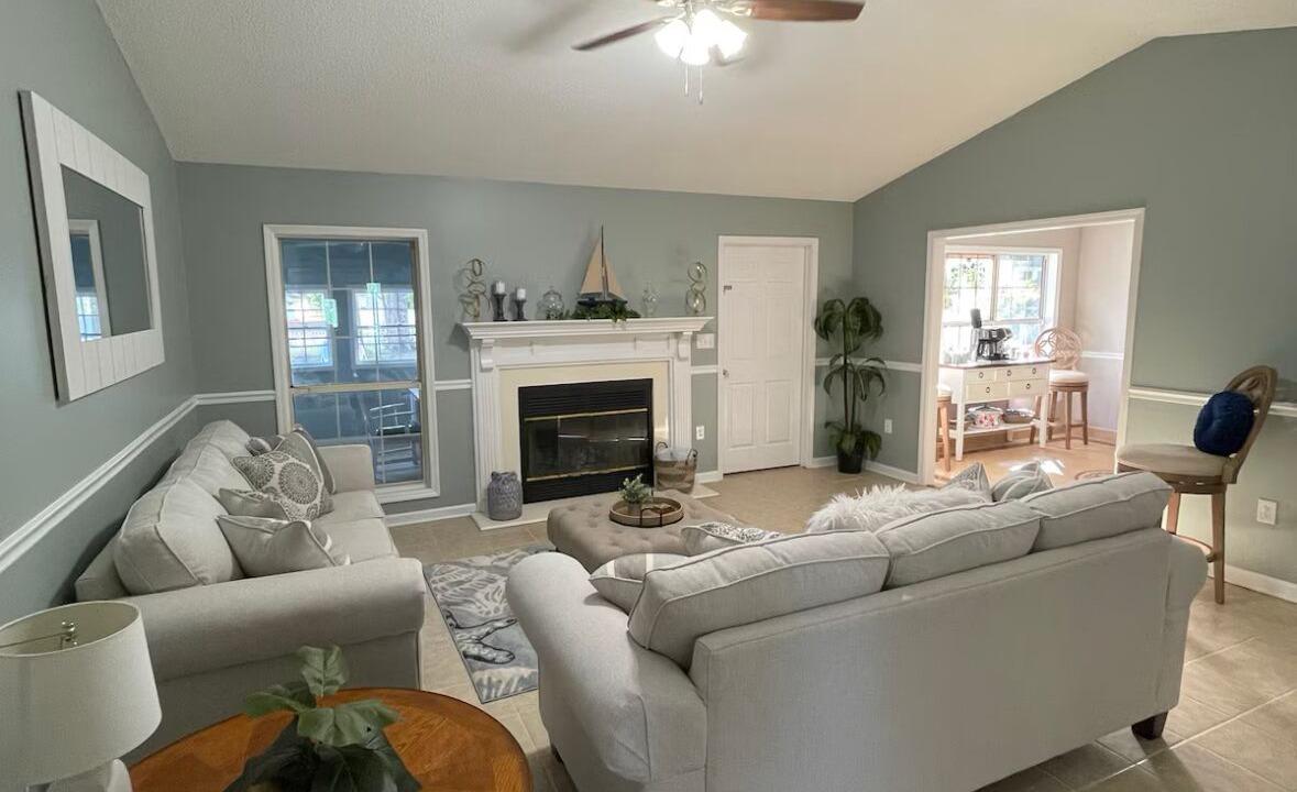 Photo of Livingroom in Surfside Beach