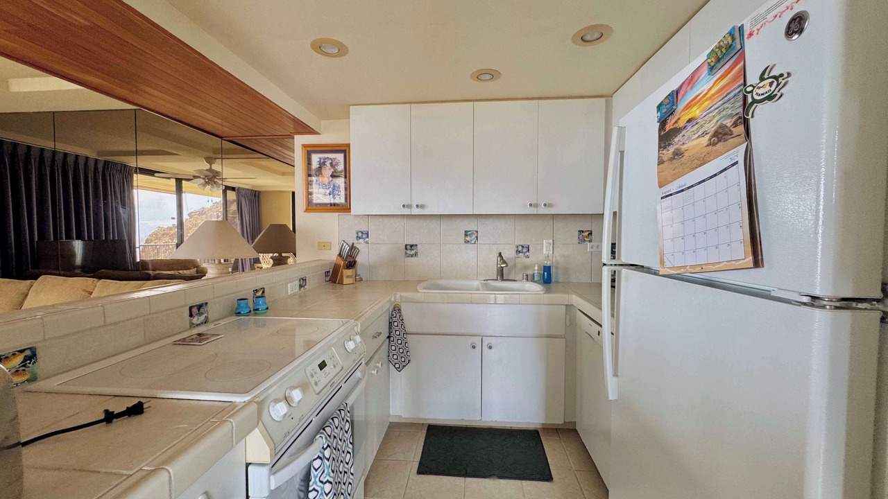 Photo of Kitchen in Makaha