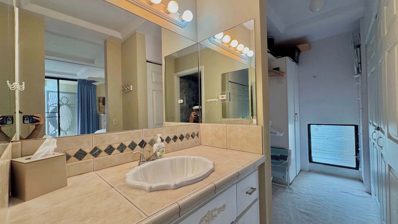 Photo of Bathroom in Makaha