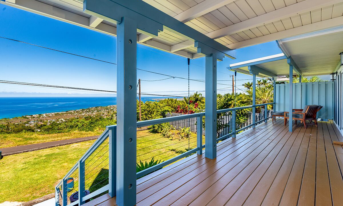 Photo of Patio Balcony in Kahaluu-Keauhou