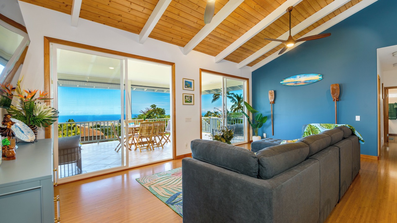 Photo of Bedroom in Kona Palisades