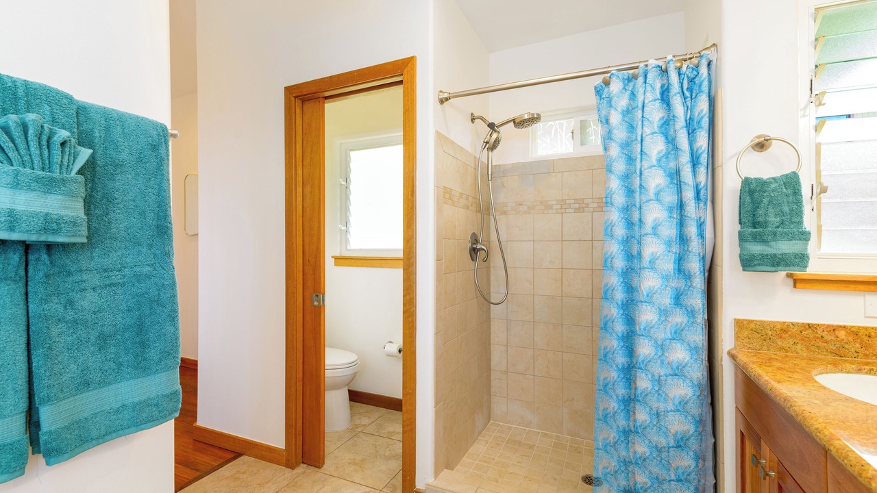 Photo of Bathroom in Kona Palisades