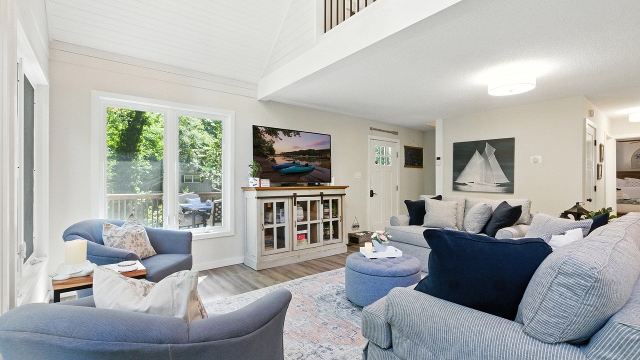Photo of Livingroom in Townville