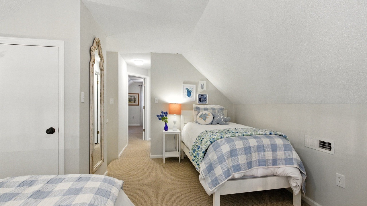 Photo of Bedroom in Townville