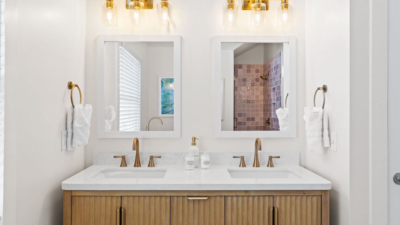 Photo of Bathroom in Oak Island