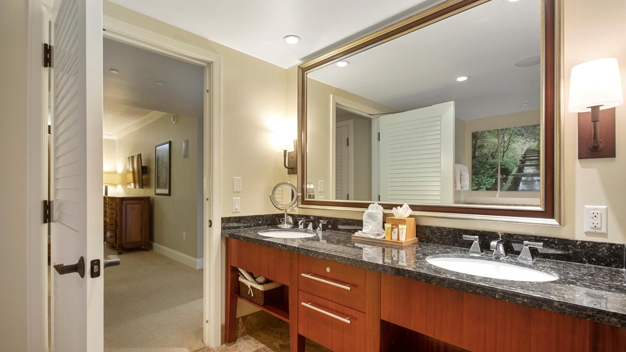 Photo of Bathroom in Honokowai