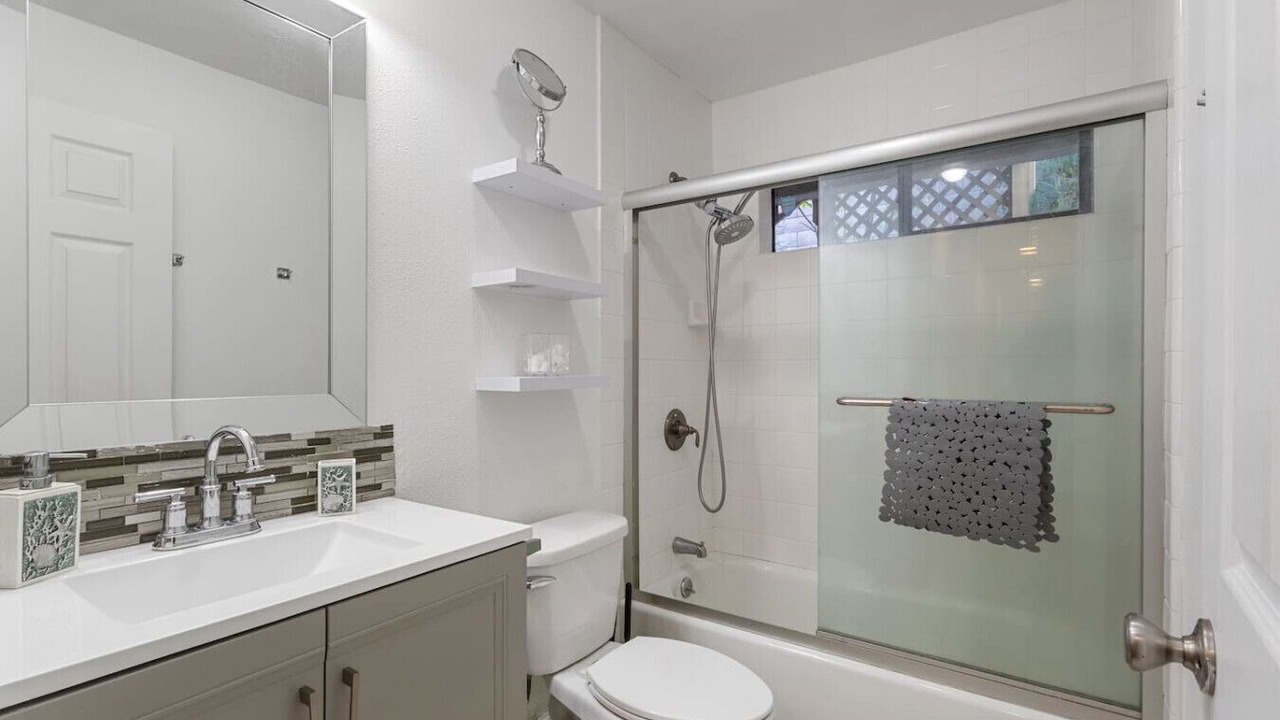 Photo of Bathroom in Kapolei