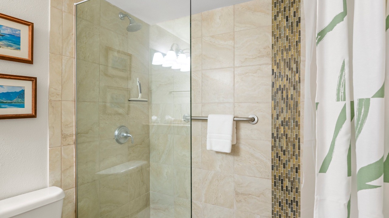 Photo of Bathroom in Historic Lahaina Front Street