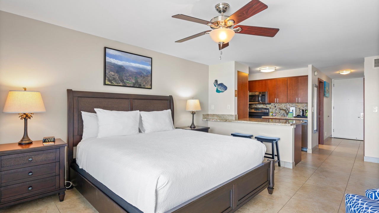 Photo of Bedroom in Historic Lahaina Front Street