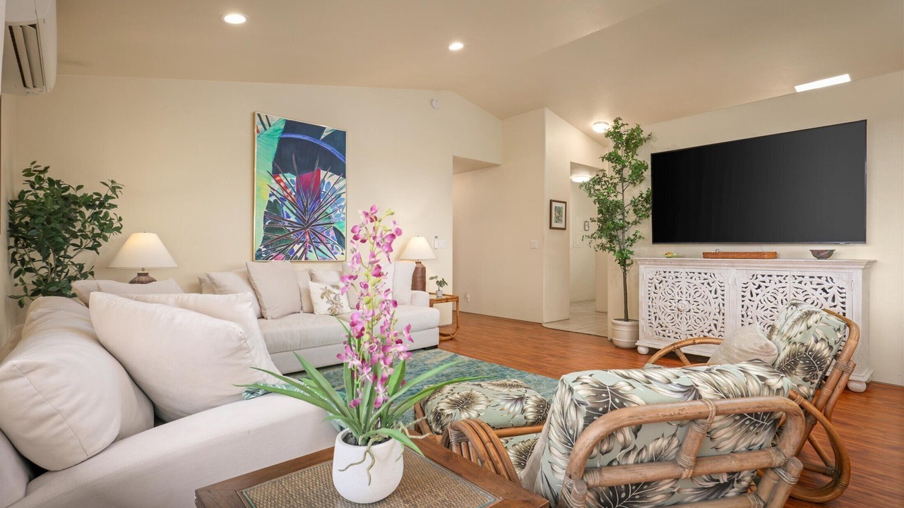 Photo of Livingroom in Kona Palisades