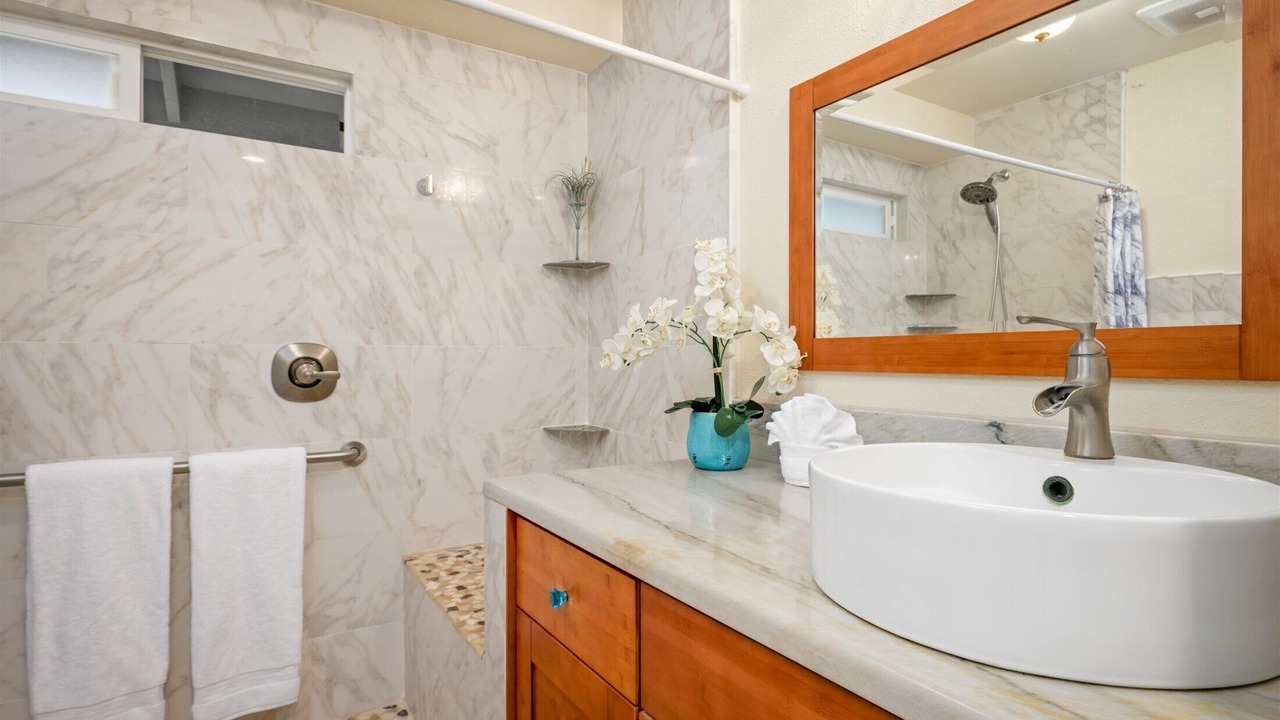 Photo of Bathroom in Kona Palisades