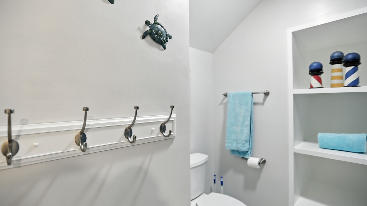 Photo of Bathroom in Tarpon Pond