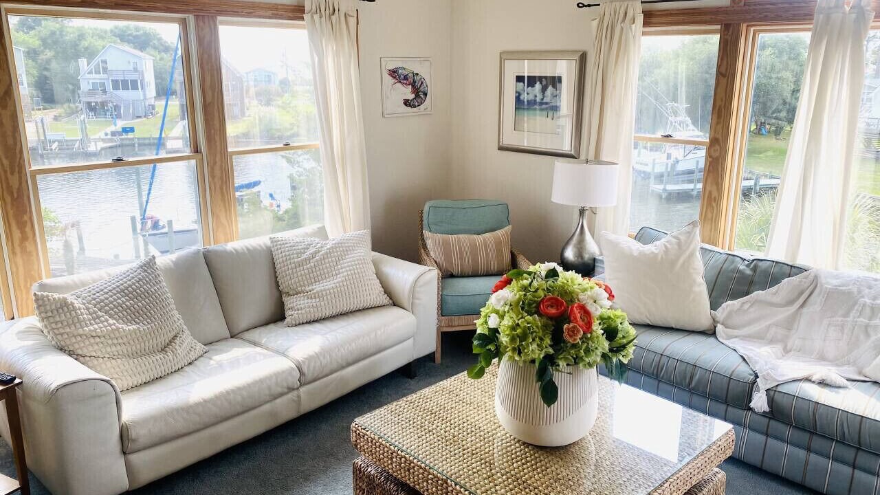 Photo of Livingroom in Colington Harbour