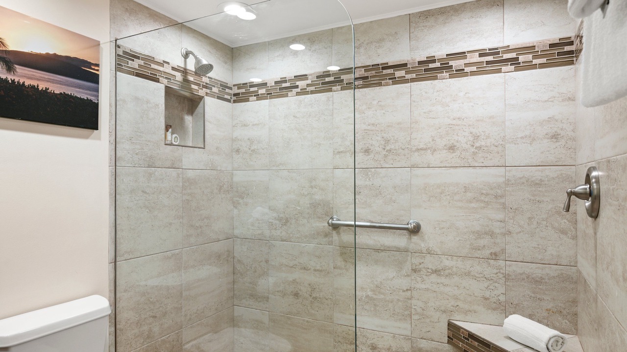 Photo of Bathroom in Lahaina