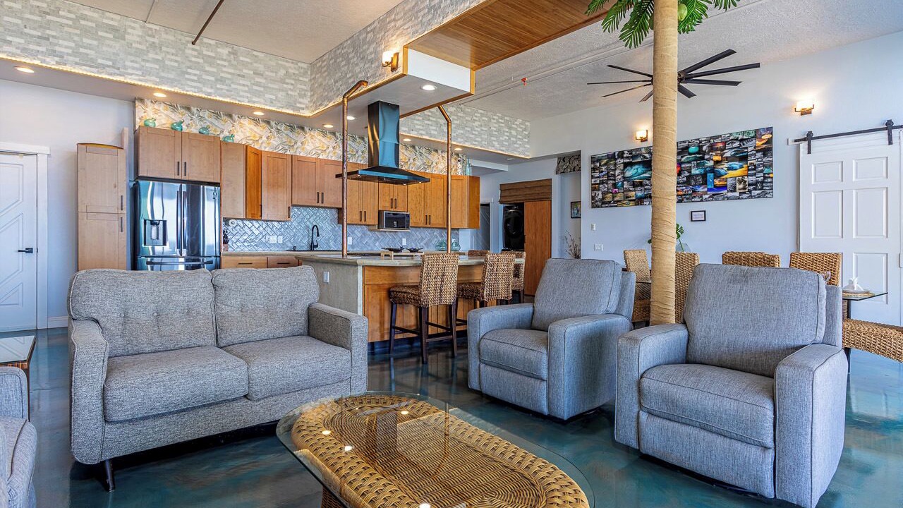 Photo of Livingroom in Maalaea