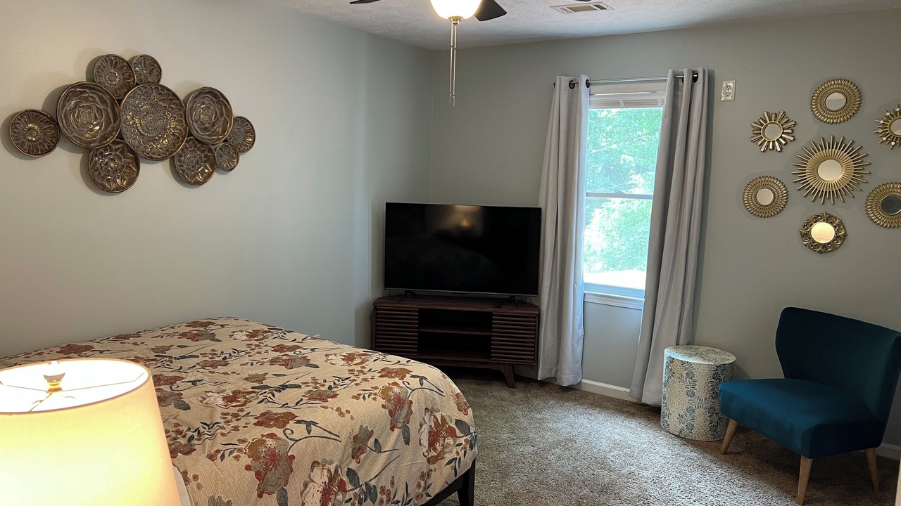 Photo of Bedroom in Dacula
