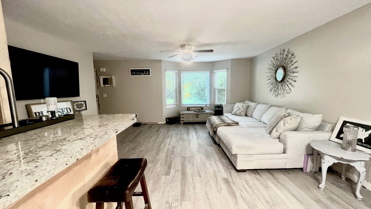 Photo of Livingroom in Acworth