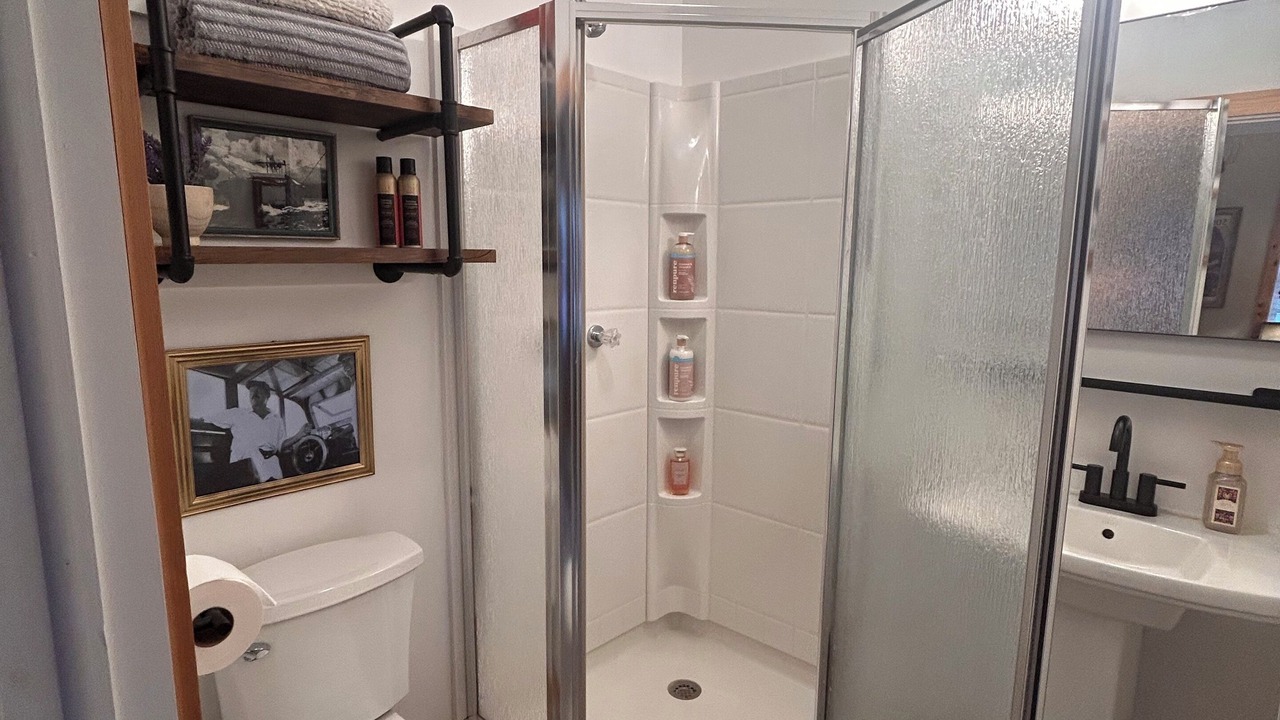 Photo of Bathroom in Morehead City