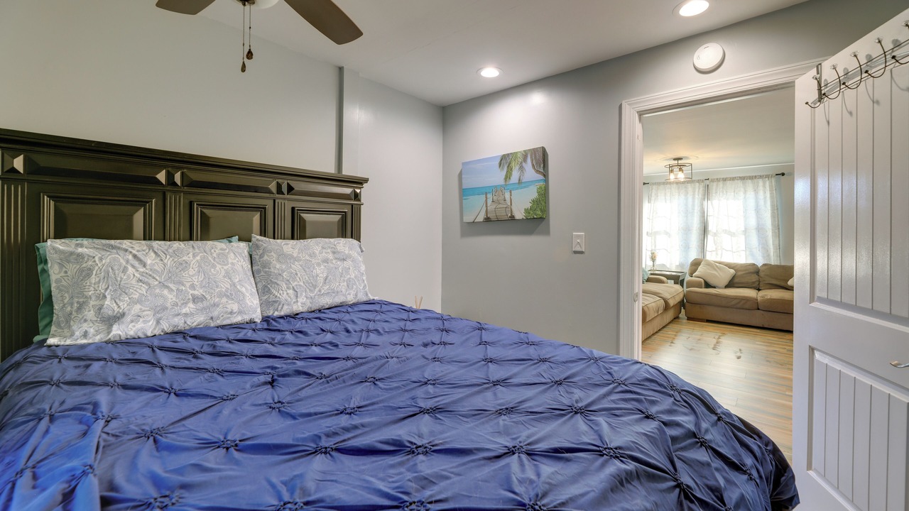 Photo of Bedroom in Newport