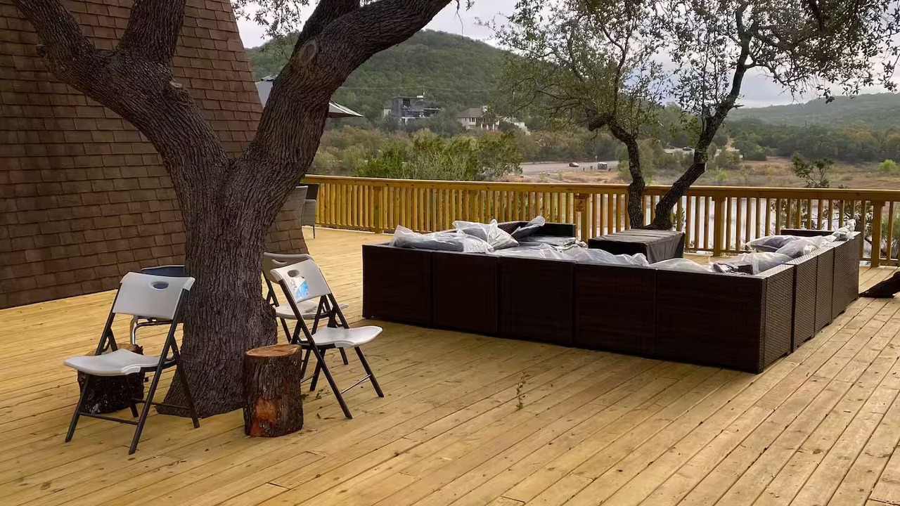 Photo of Patio Balcony in McNeil
