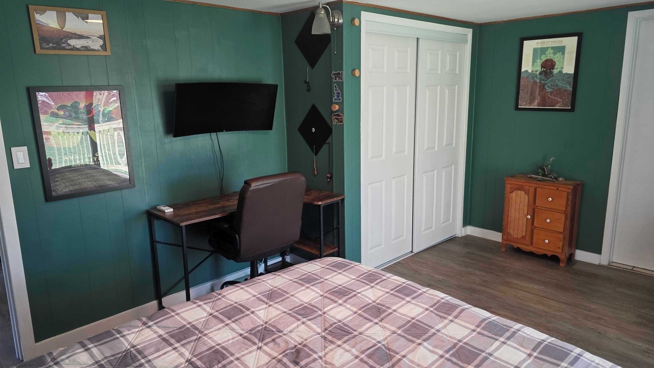 Photo of Bedroom in West Oak Hill