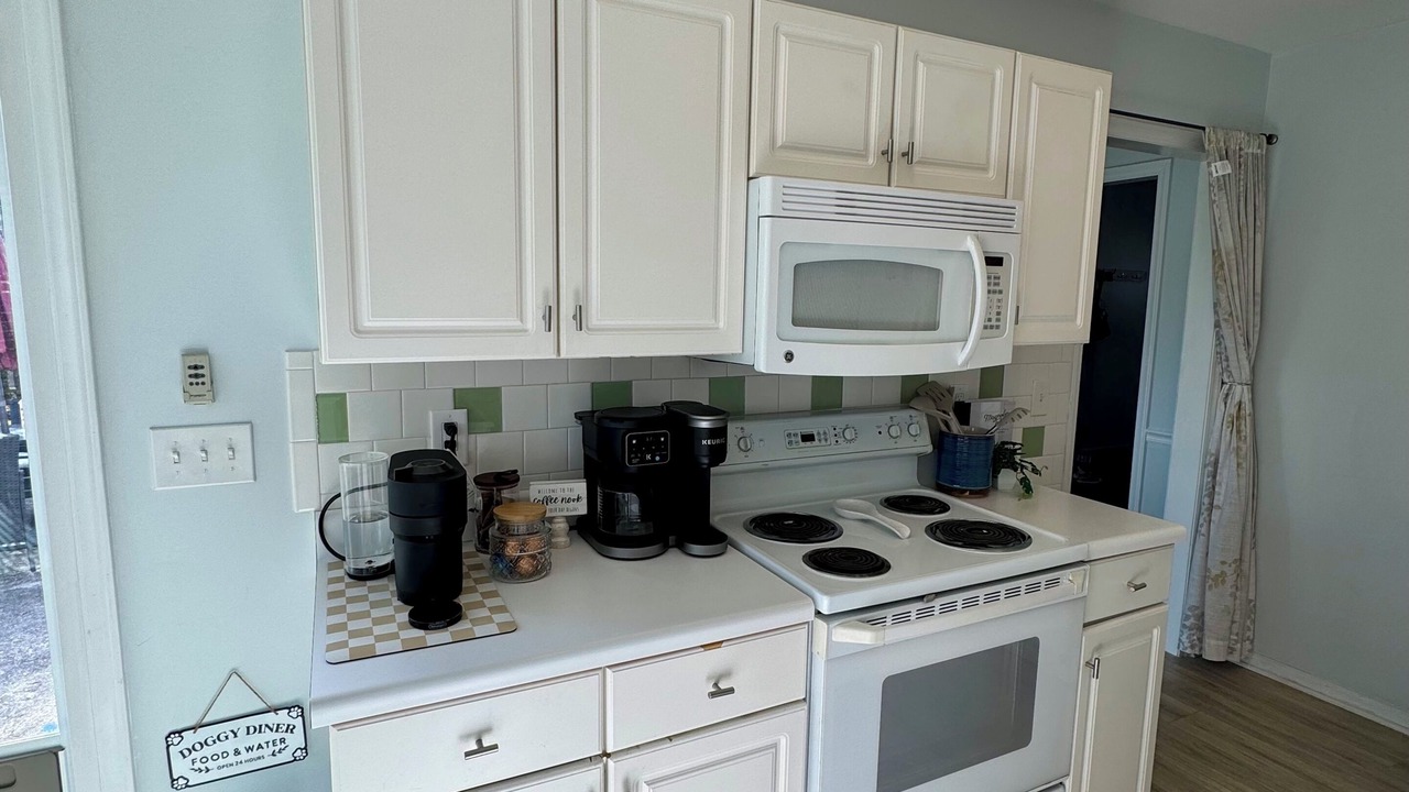 Photo of Kitchen in Murraysville