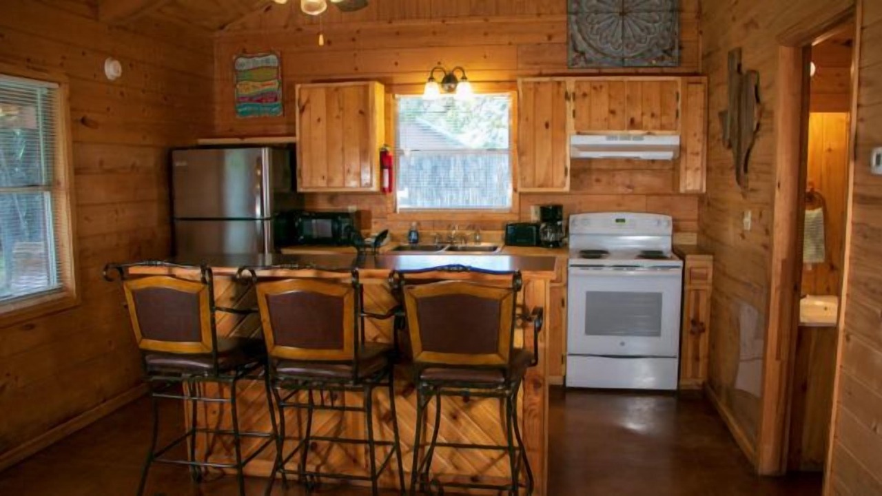 Photo of Kitchen in Leakey