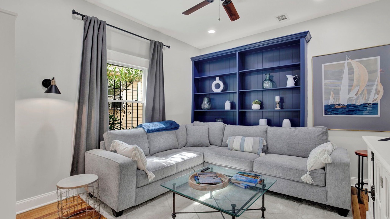 Photo of Livingroom in Eastside