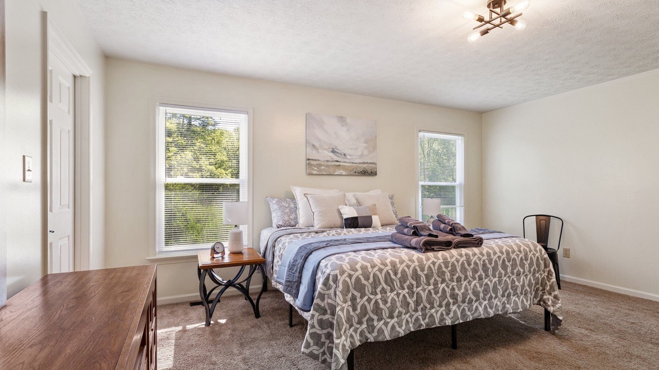 Photo of Bedroom in Fox Hill - Grandview