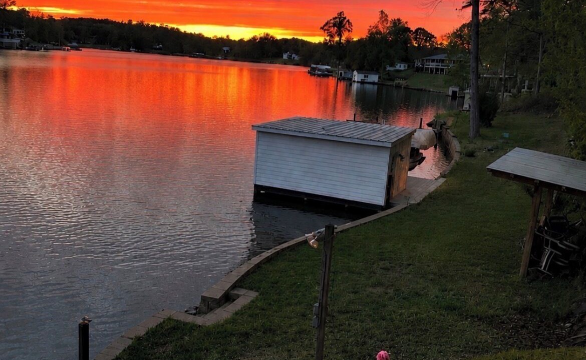Photo of Others in Lyman
