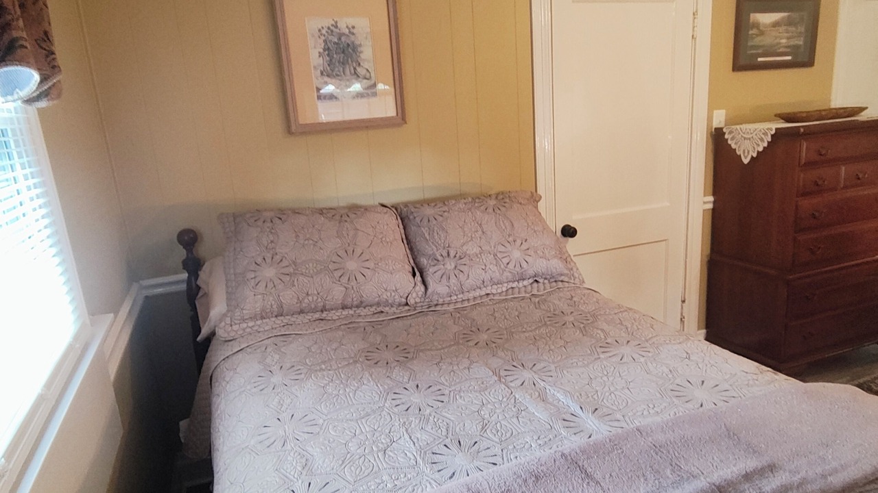Photo of Bedroom in Danville