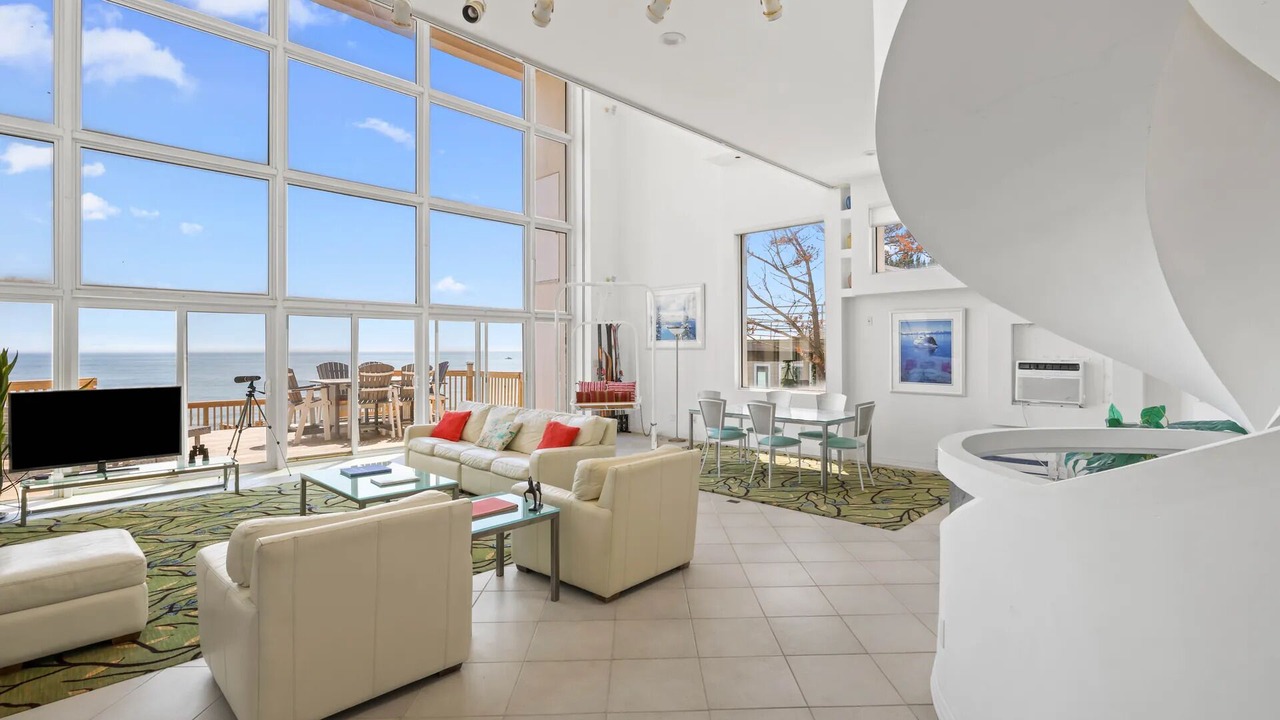 Photo of Livingroom in Croatan Beach