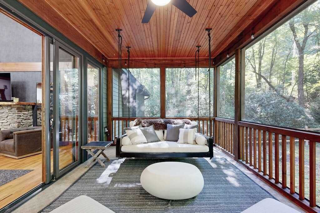 Photo of Livingroom in Brevard