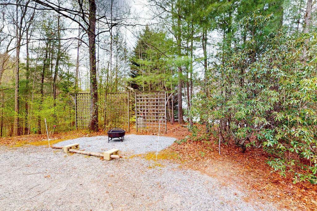 Photo of Outdoor in Winfield Cove