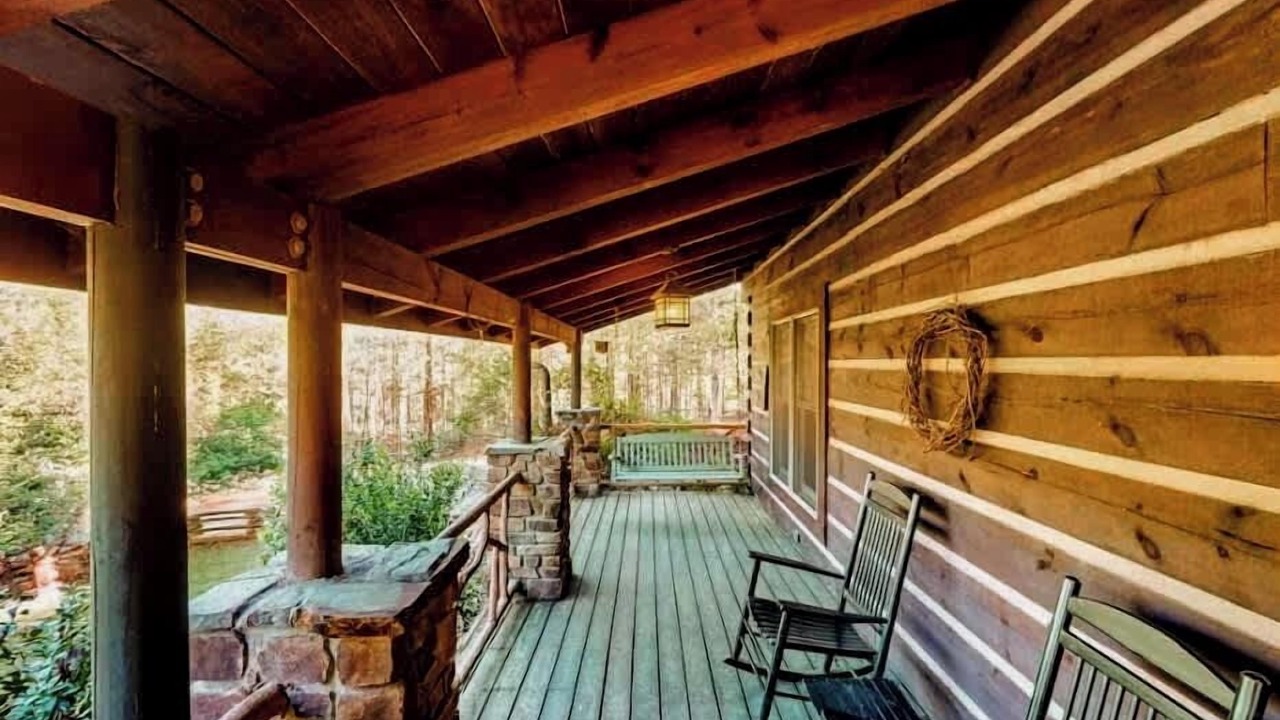Photo of Patio Balcony in Lake Lure