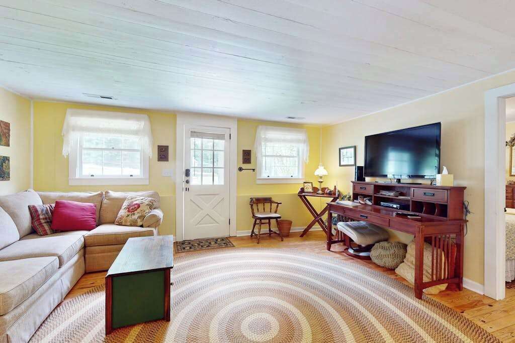 Photo of Livingroom in Horse Shoe