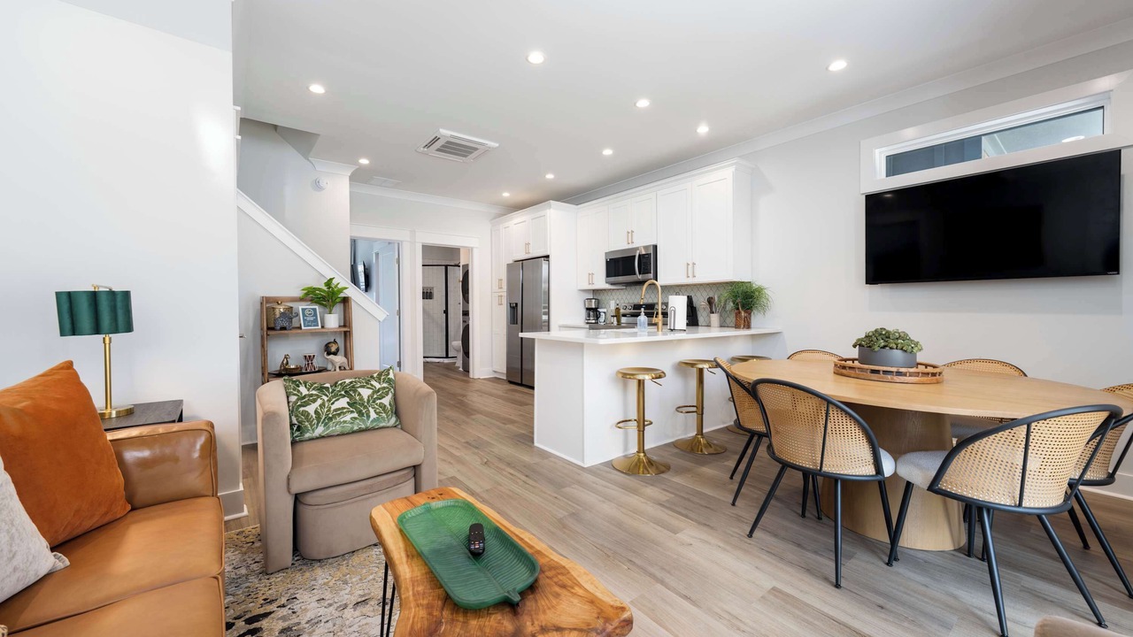 Photo of Livingroom in River District