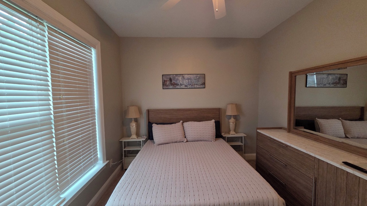 Photo of Bedroom in Fairfield Harbour