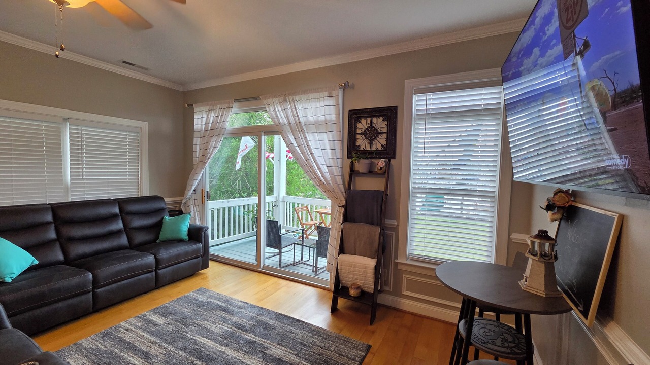 Photo of Livingroom in Fairfield Harbour