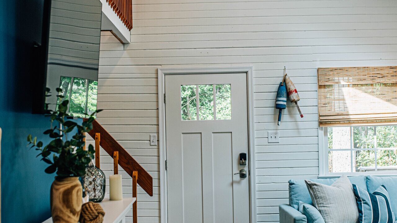 Photo of Livingroom in Deltaville