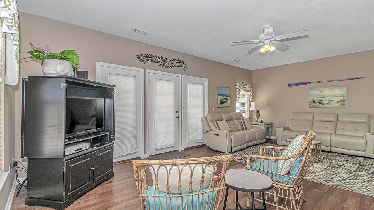 Photo of Livingroom in Garden City
