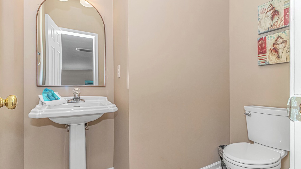 Photo of Bathroom in Garden City