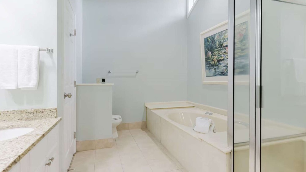 Photo of Bathroom in Shipyard Plantation